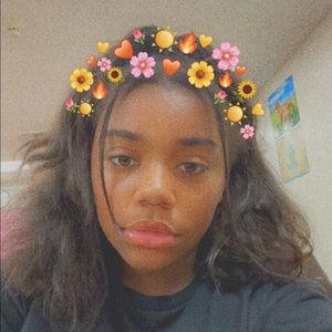 Meet your Posher, Desirae